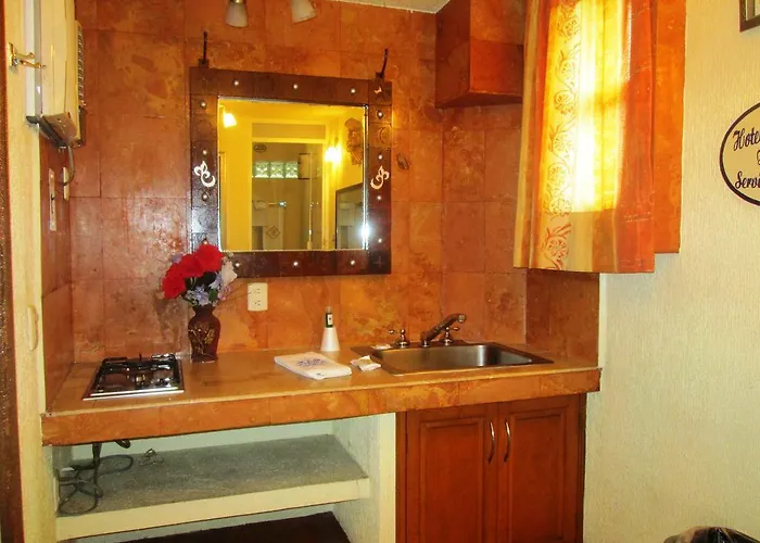Real Azteca Hotel 3*